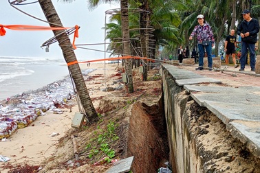 Bãi biển "đẹp nhất hành tinh" bị xâm thực nặng nhất từ trước đến nay