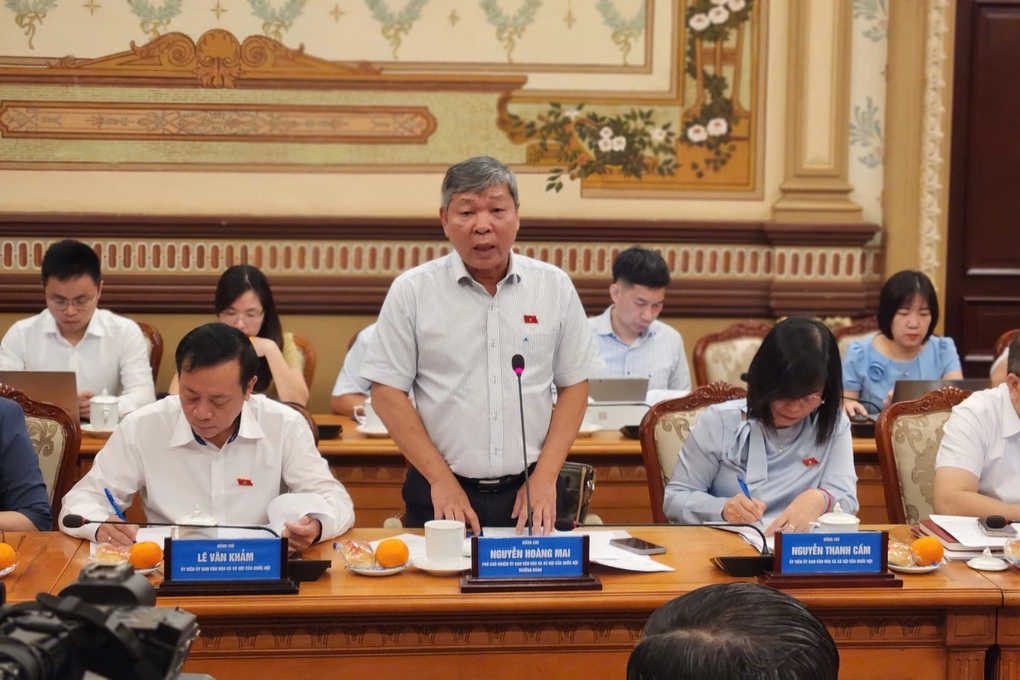 TPHCM báo cáo 9 vụ việc, đường dây sản xuất thuốc giả hàng nghìn thùng - 1 TPHCM báo cáo 9 vụ việc, đường dây sản xuất thuốc giả hàng nghìn thùng - 1