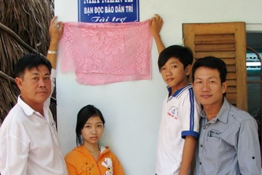 Hai chị em mồ côi Ngọc Hằng, Chí Linh có nhà mới đón Tết