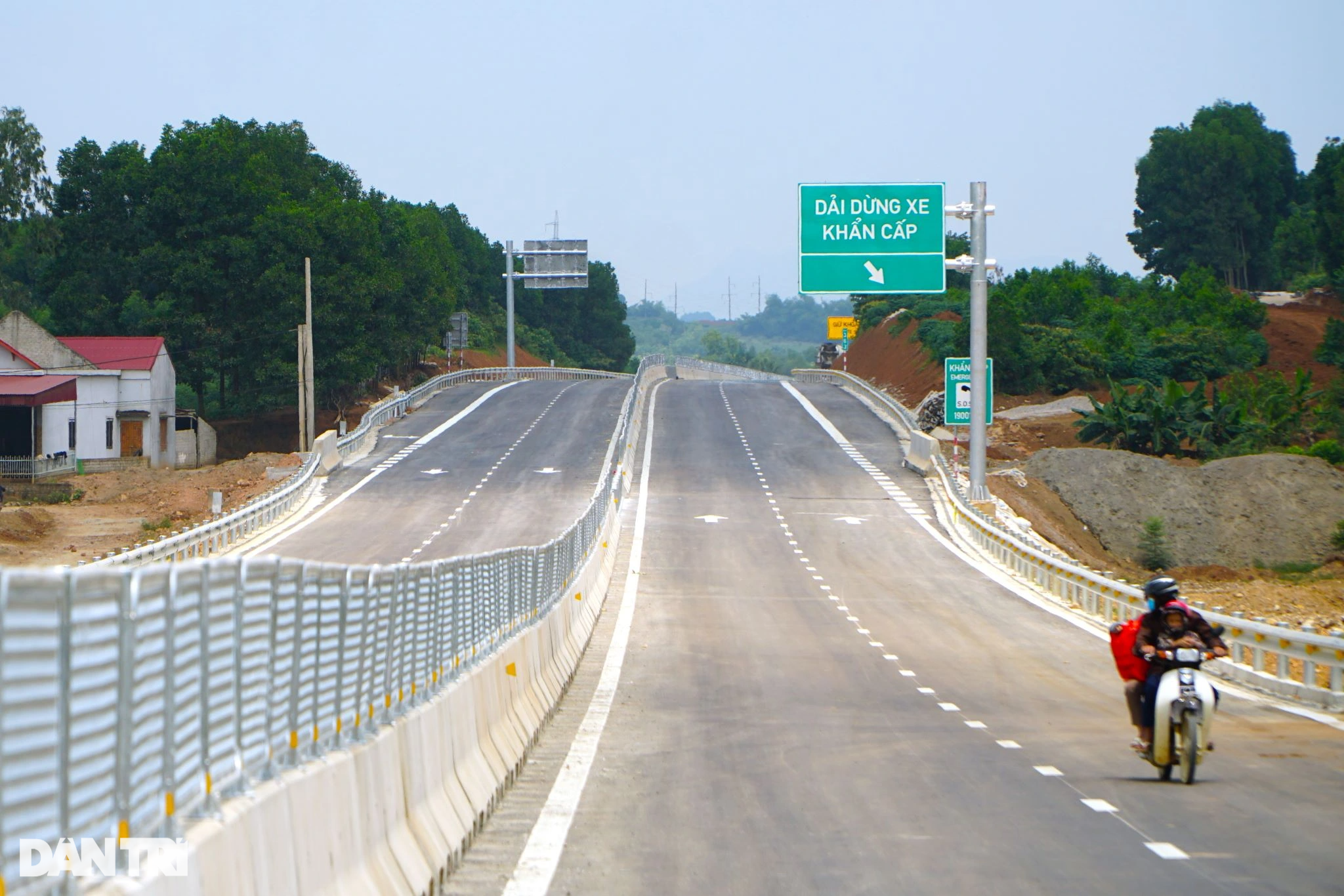 Diện mạo cao tốc Quốc lộ 45 - Nghi Sơn trước ngày thông xe - 6