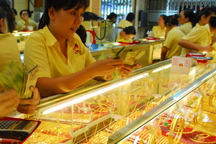 Giá vàng chững đà tăng