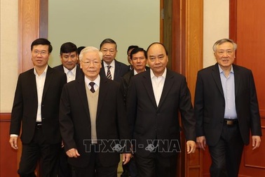 Bộ Chính trị gặp mặt các nguyên Ủy viên Bộ Chính trị, Ban Bí thư