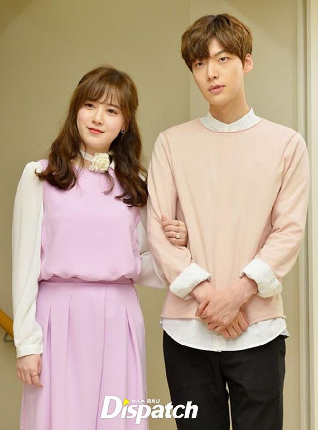 Cảnh sa sút và đơn độc của Ahn Jae Hyun sau vụ ly hôn ồn ào với Goo Hye Sun - 1