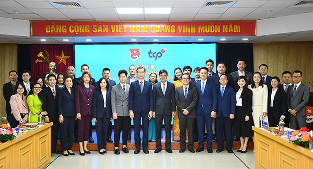 CEO Tập đoàn TCP mong muốn tăng cường mối quan hệ hợp tác chiến lược tại Việt Nam - 2 CEO Tập đoàn TCP mong muốn tăng cường mối quan hệ hợp tác chiến lược tại Việt Nam - 2
