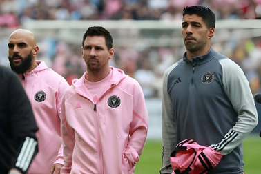 CĐV Hong Kong nổi cơn thịnh nộ vì… Lionel Messi