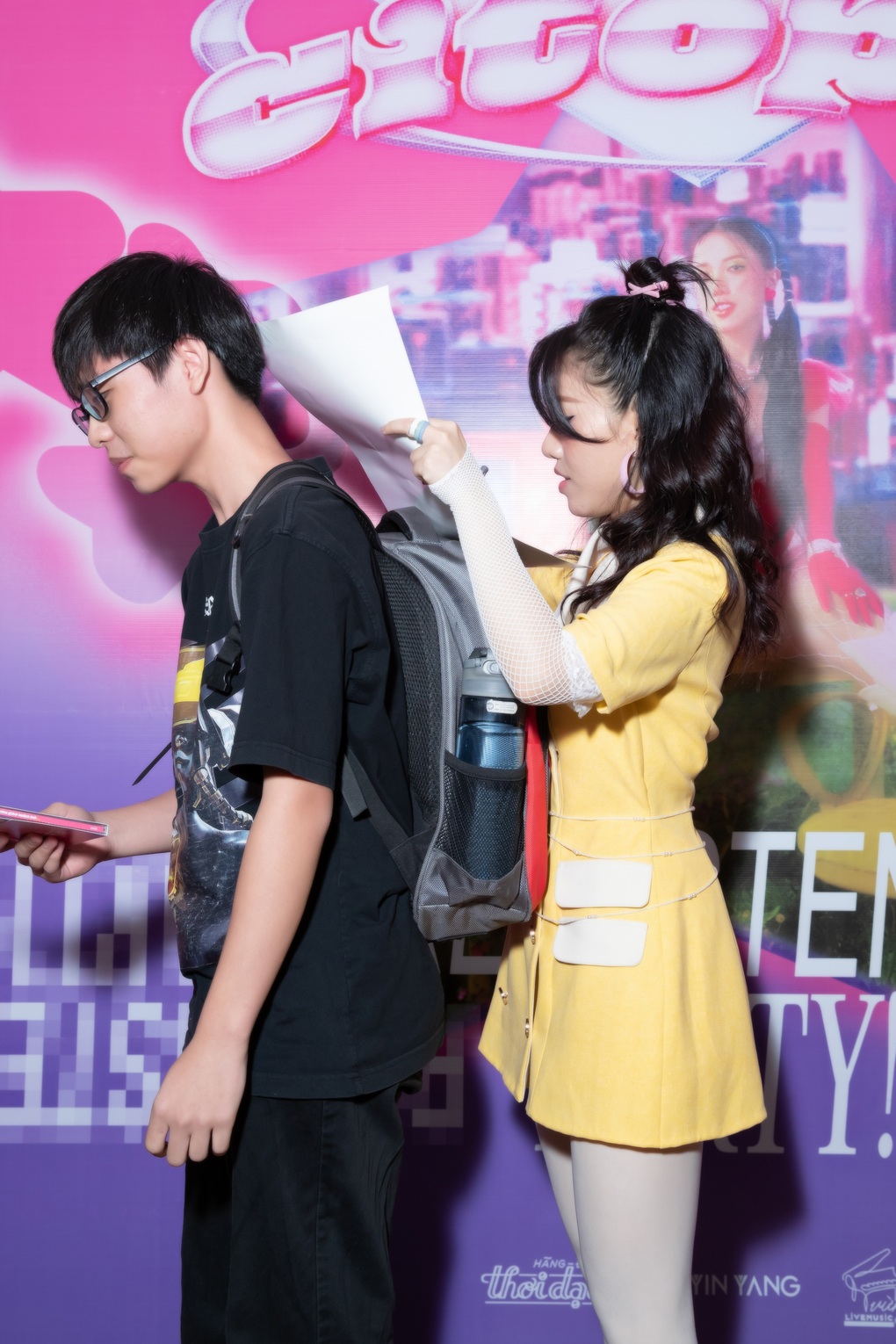 Phùng Khánh Linh: Tôi sẽ kết hôn với... sân khấu - 7 Phùng Khánh Linh: Tôi sẽ kết hôn với... sân khấu - 7