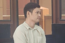 Kẻ ngáo đá ném bé trai 3 tuổi xuống kênh lĩnh 14 năm tù