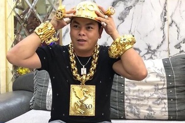 Phúc XO chỉ đạo nhân viên "giúp" khách xài ma túy nhưng không được bán