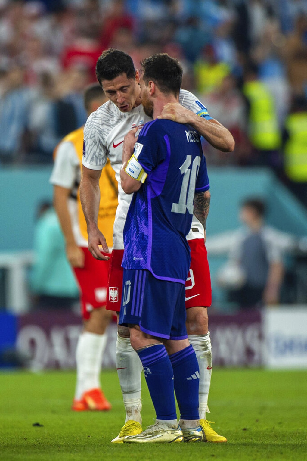 Nghi án Messi phân phối vé vào vòng knock-out cho Lewandowski và Ba Lan - 2 Nghi án Messi phân phối vé vào vòng knock-out cho Lewandowski và Ba Lan - 2