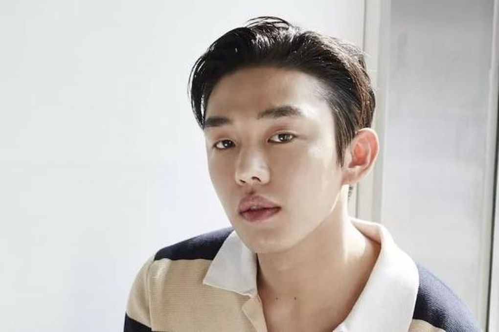 Tương lai của ảnh đế Yoo Ah In sau bê bối chất cấm chấn động Hàn Quốc - 3 Tương lai của ảnh đế Yoo Ah In sau bê bối chất cấm chấn động Hàn Quốc - 3