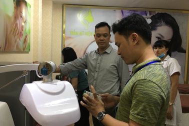 Ngay giữa Hà Nội, thẩm mỹ viện thực hiện tiêm giảm béo “chui” cho bệnh nhân