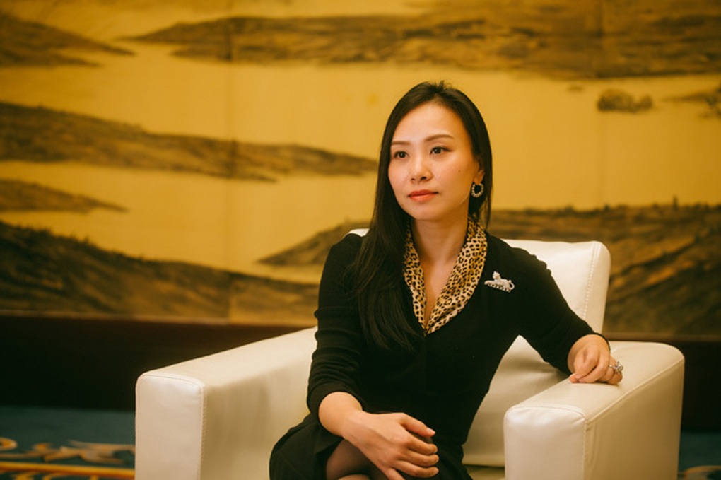 Nỗi khổ ít ai biết của ái nữ xinh đẹp nhà đại gia giàu có ở Trung Quốc - 2 Nỗi khổ ít ai biết của ái nữ xinh đẹp nhà đại gia giàu có ở Trung Quốc - 2