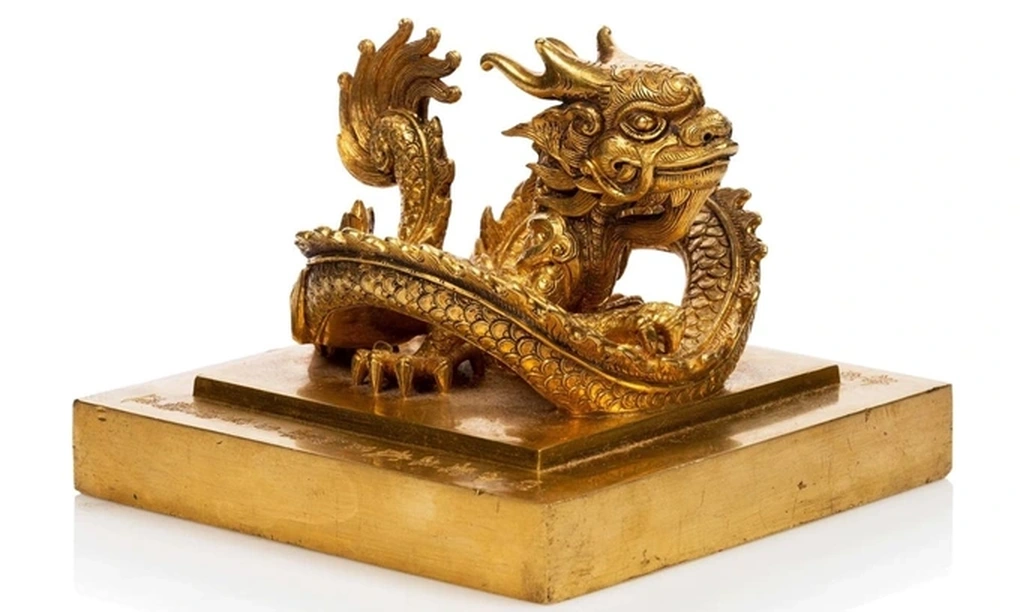 Bộ Văn hóa xác nhận, một người Việt đã mua thành công ấn Hoàng đế chi bảo - 1 Bộ Văn hóa xác nhận, một người Việt đã mua thành công ấn Hoàng đế chi bảo - 1