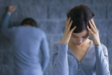 Chết lặng khi phát hiện vợ ngoại tình tư tưởng