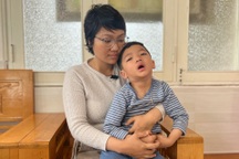 Nước mắt bế tắc trước cơ hội cuối cùng của người mẹ trẻ