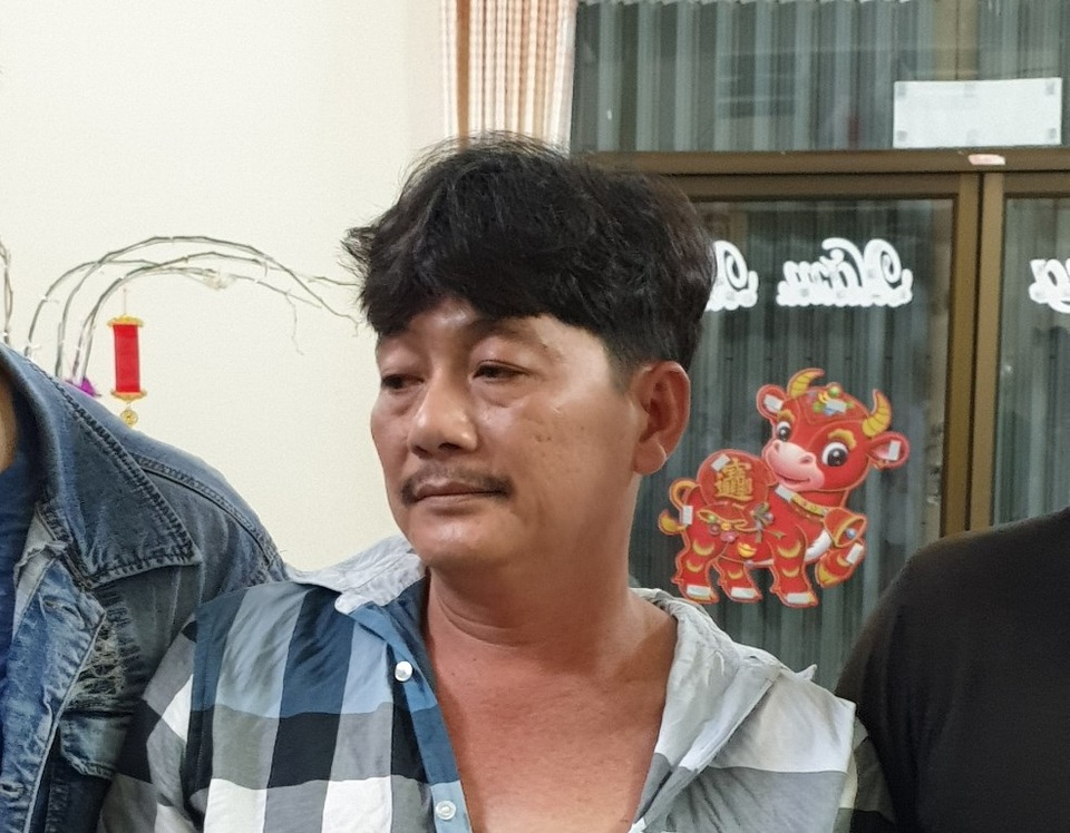 Bắt nghi can cầm đầu vụ phóng hỏa đốt nhà Đội trưởng Đội Cảnh sát hình sự - 1 Bắt nghi can cầm đầu vụ phóng hỏa đốt nhà Đội trưởng Đội Cảnh sát hình sự - 1