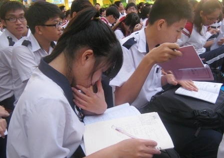 Mycket dålig erfarenhet av gymnasielärare från utbildningsexperter - 2 Trải nghiệm rất tệ về giáo viên dạy thêm cấp 2 của chuyên viên giáo dục - 2