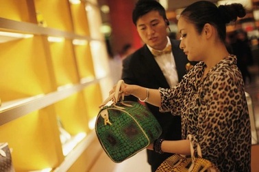 Trung Quốc quyết liệt chấn chỉnh "vấn nạn" khoe của trên mạng xã hội