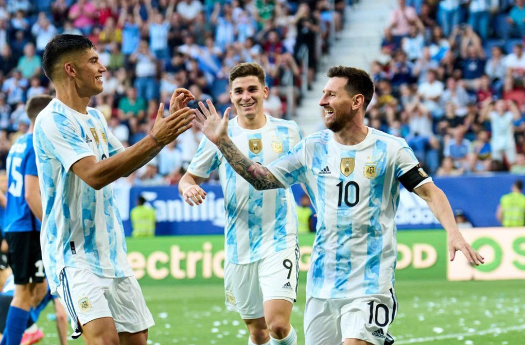 Choáng với số tiền khổng lồ FIFA kiếm được từ World Cup - 2 Choáng với số tiền khổng lồ FIFA kiếm được từ World Cup - 2