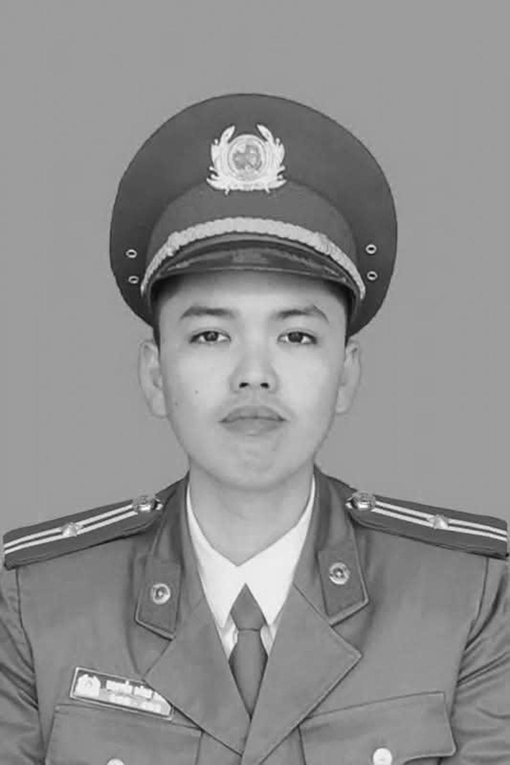 Trình Thủ tướng cấp bằng Tổ quốc ghi công với Thiếu tá Nguyễn Đăng Khải - 1 Trình Thủ tướng cấp bằng Tổ quốc ghi công với Thiếu tá Nguyễn Đăng Khải - 1