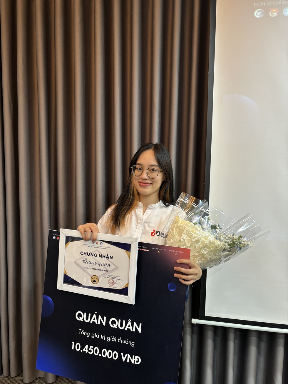 Thủ khoa sớm ĐH Ngoại thương: Bước ngoặt từ lời khuyên của cô giáo - 2 Thủ khoa sớm ĐH Ngoại thương: Bước ngoặt từ lời khuyên của cô giáo - 2