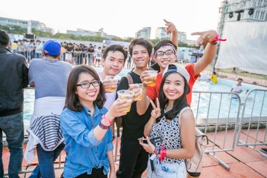 S-Party - Đại tiệc âm nhạc và thưởng thức bia