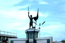 Đặt tên cho nơi an vị tượng vua Lê Lợi tại TPHCM