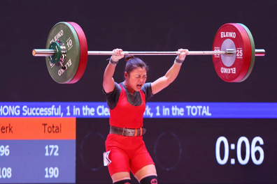 Đô cử Mỹ Phượng lập kỷ lục SEA Games ở hạng cân dưới 45kg