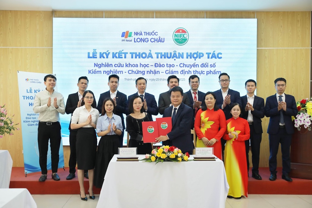 Long Châu hợp tác, tiên phong kiểm tra kép sản phẩm vì sức khỏe người dùng - 1 Long Châu hợp tác, tiên phong kiểm tra kép sản phẩm vì sức khỏe người dùng - 1