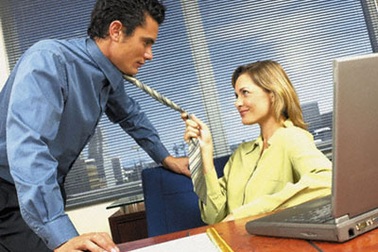 Những mảnh vỡ què quặt