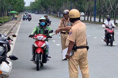 Phát hiện Cảnh sát giao thông bắn tốc độ, đối tượng vứt xe trộm ven đường