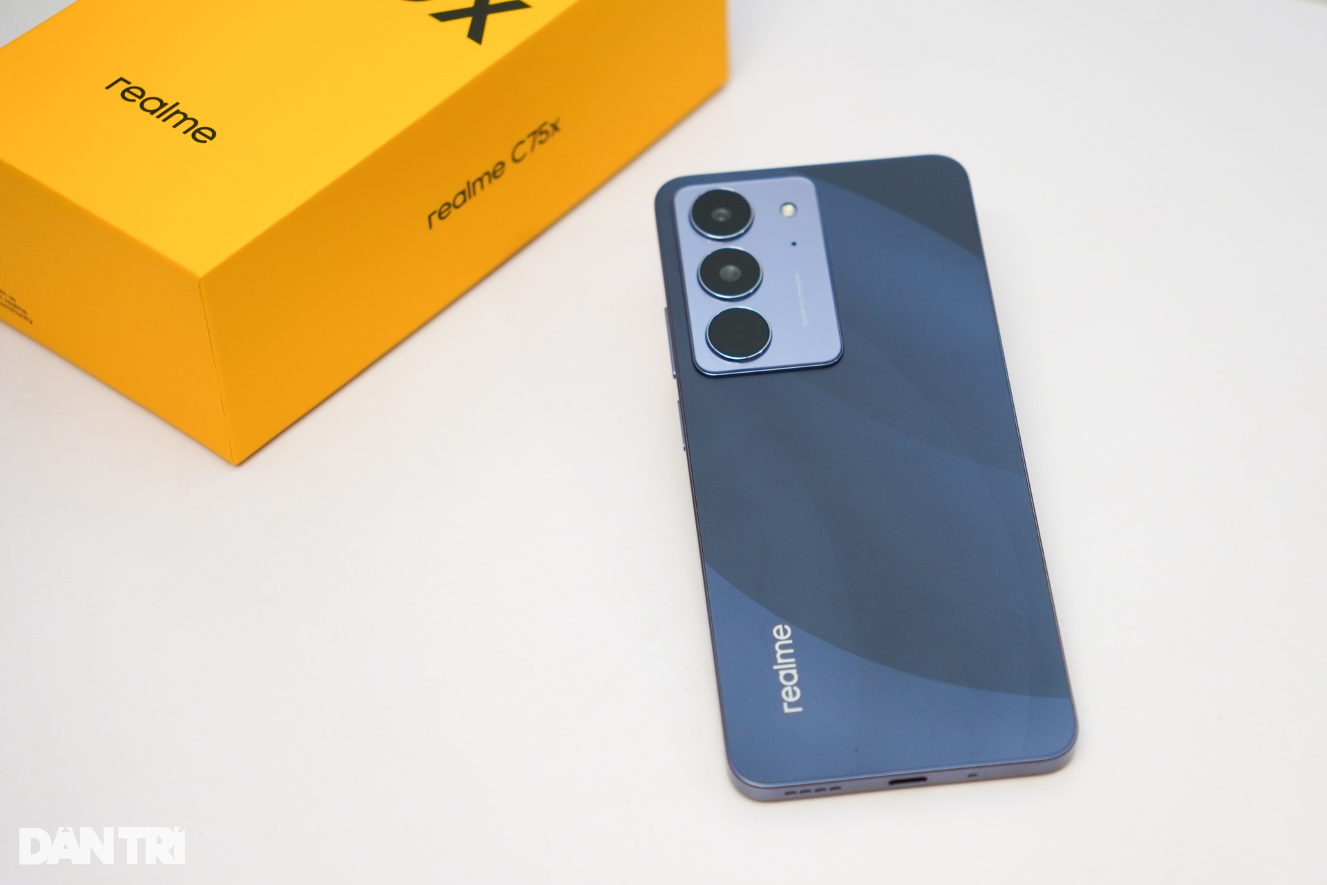 Đánh giá chi tiết realme C75x: Pin khỏe, chất lượng màn hình ở mức cơ bản - 10