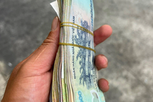 Công an nhặt được cọc tiền hơn 10 triệu đồng, tìm người  mất để trả lại