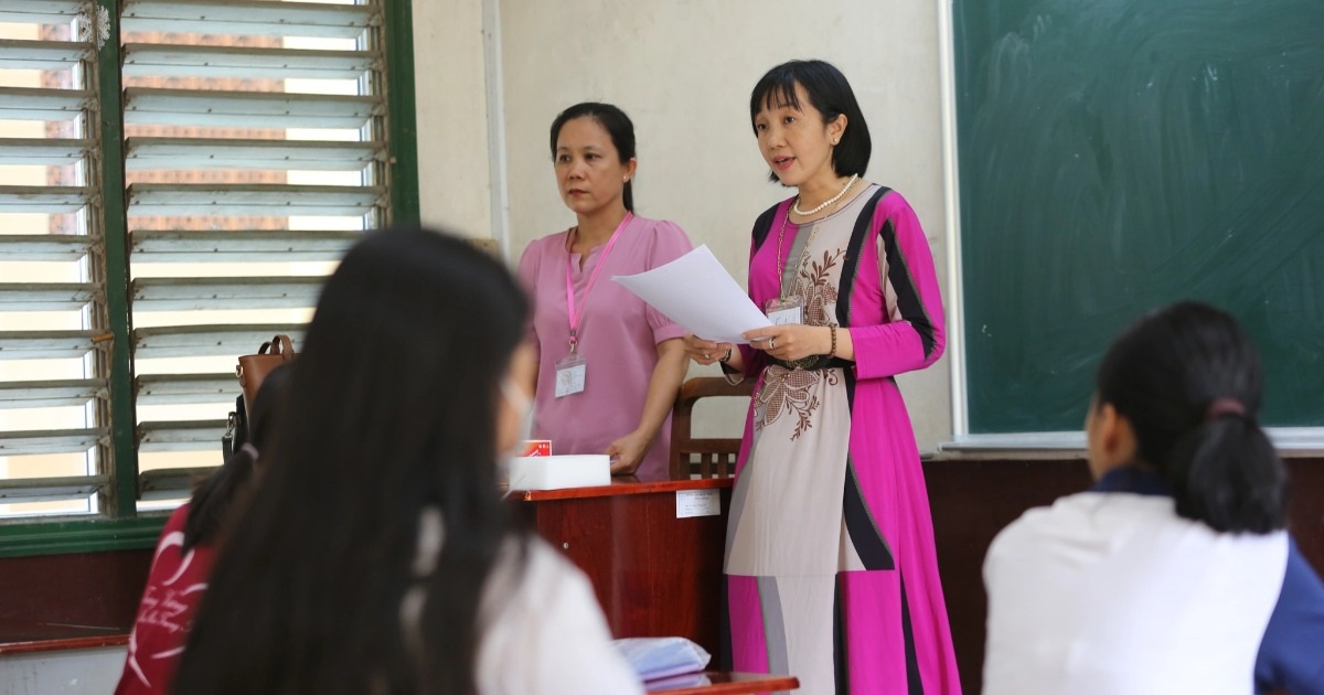 هل يجب على المعلمين المنزليين تسجيل أعمالهم وإدراج الأسعار؟ - 1 Giáo viên dạy thêm tại nhà phải đăng ký kinh doanh, niêm yết giá? - 1