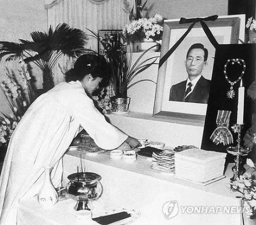 Những vụ chính khách bị ám sát từng gây chấn động thế giới - 2 Những vụ chính khách bị ám sát từng gây chấn động thế giới - 2