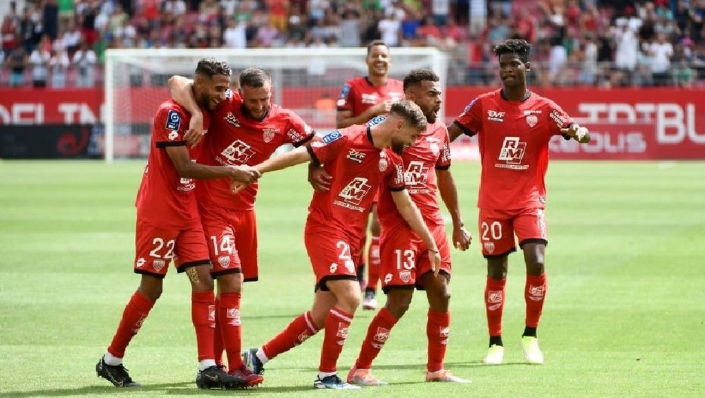Pau FC gặp đối thủ mạnh, Quang Hải đối diện với chông gai - 3 Pau FC gặp đối thủ mạnh, Quang Hải đối diện với chông gai - 3