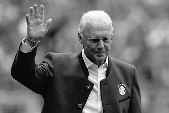 Thế giới bóng đá tiếc thương sự ra đi của Franz Beckenbauer - 2