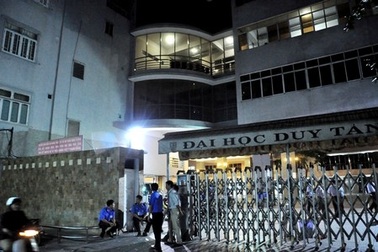 Rơi từ tầng 7 trường đại học, một thanh niên tử vong