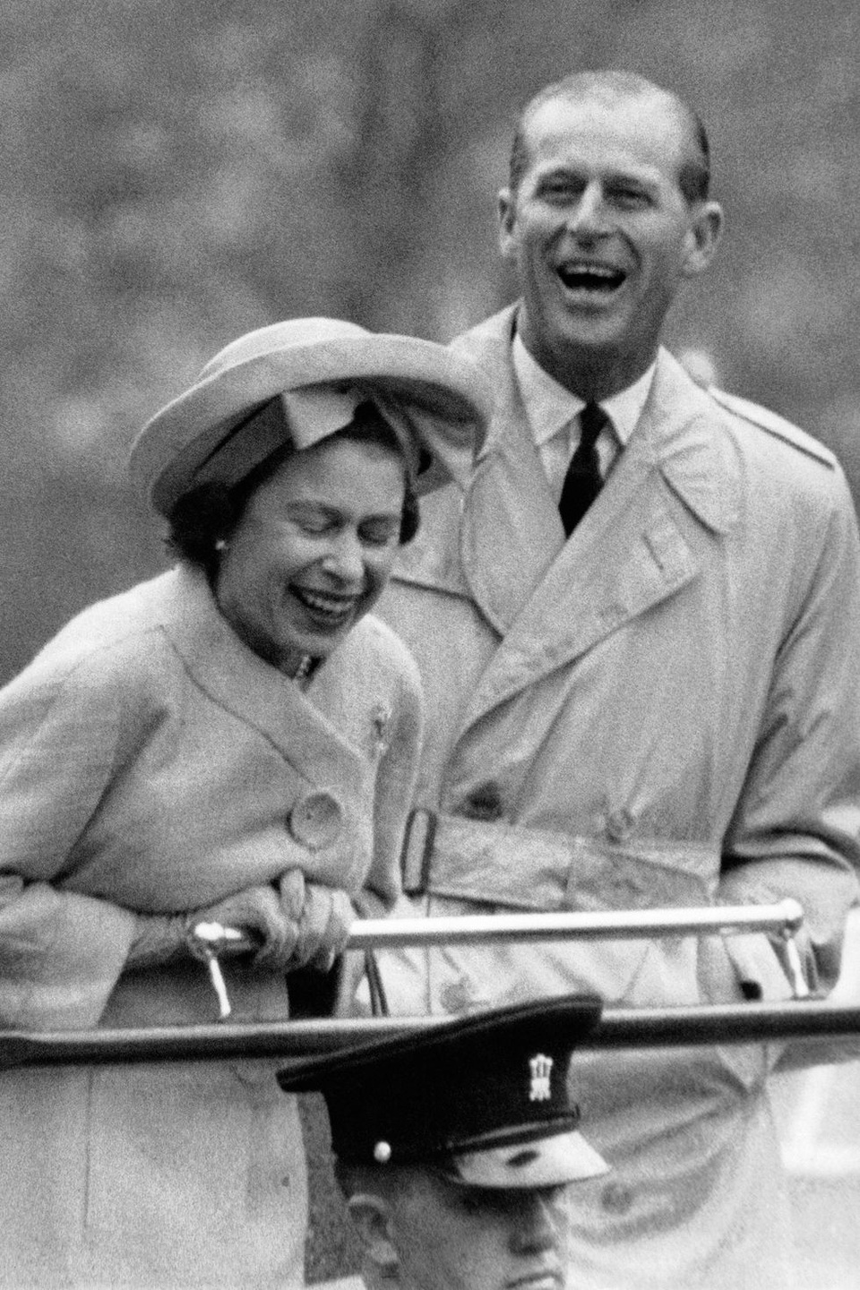 Nữ hoàng Elizabeth II và Hoàng thân Philip: Những khoảnh khắc đẹp nhất - 11 Nữ hoàng Elizabeth II và Hoàng thân Philip: Những khoảnh khắc đẹp nhất - 11