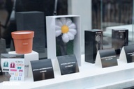 Đèn hoa cúc G-Dragon bị làm giả, rao bán ngay tại show bằng 1/4 giá gốc