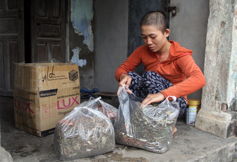 Người mẹ ung thư cày ải chữa bệnh tim cho con được bạn đọc giúp đỡ hơn 200 triệu đồng - 3 Người mẹ ung thư cày ải chữa bệnh tim cho con được bạn đọc giúp đỡ hơn 200 triệu đồng - 3