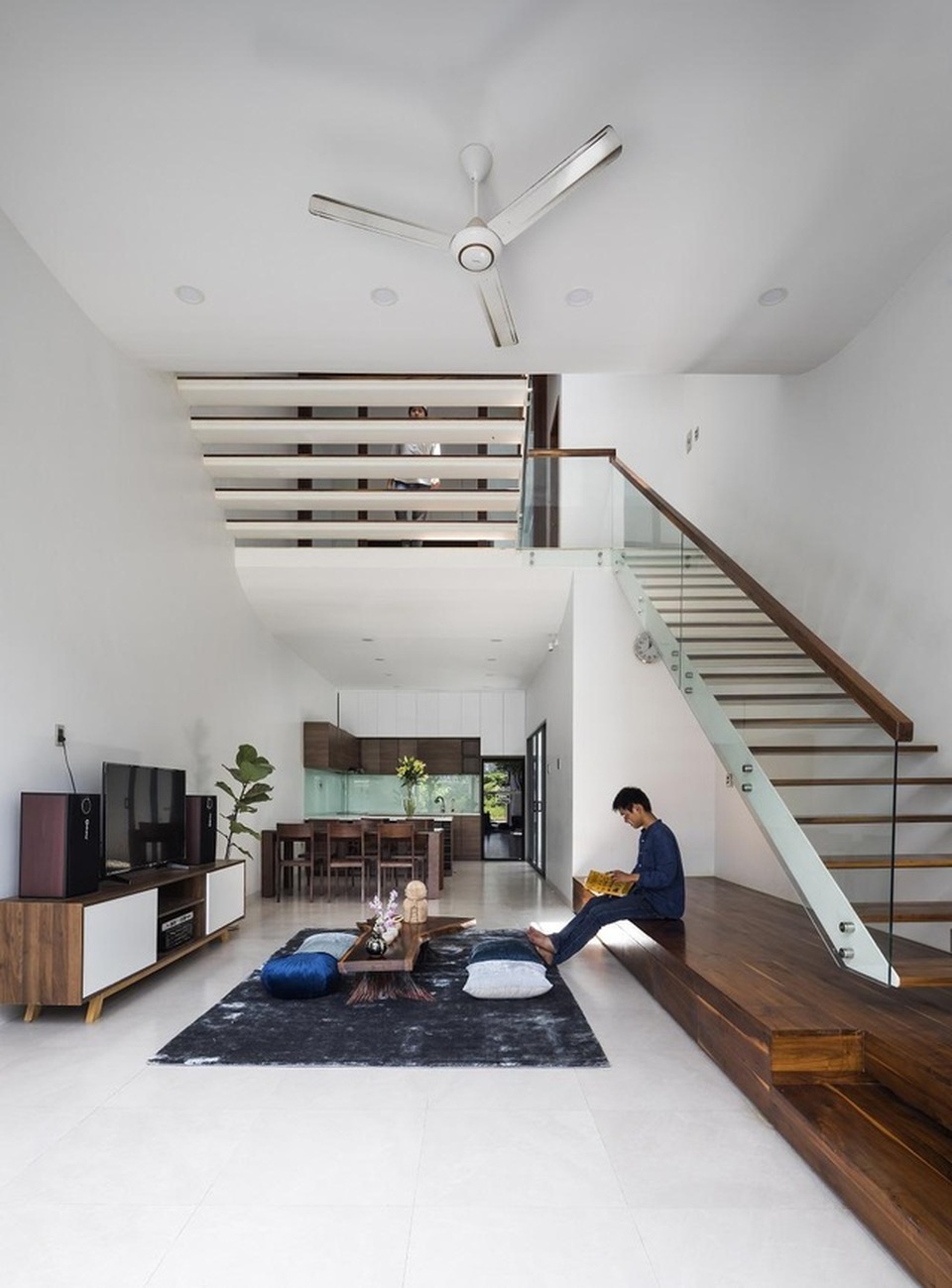 6 mẹo đơn giản giúp ăn gian diện tích phòng khách bất ngờ - 1 6 mẹo đơn giản giúp ăn gian diện tích phòng khách bất ngờ - 1