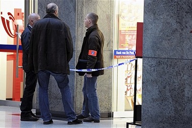 Cướp trắng trợn ngay tại nghị viện châu Âu 