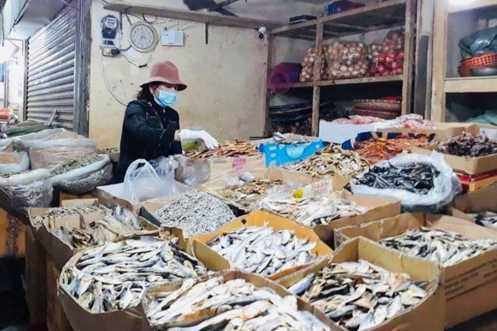 Đang gặp khó do dịch Covid-19, tiểu thương Đắk Lắk ấm lòng khi được hỗ trợ - 2 Đang gặp khó do dịch Covid-19, tiểu thương Đắk Lắk ấm lòng khi được hỗ trợ - 2
