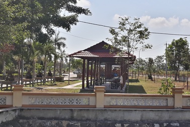 Tháo dỡ quán cà phê, bi-a trong khu lưu niệm Thủ tướng Phạm Văn Đồng