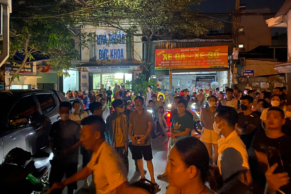 Cháy lớn tại xưởng may ở Hà Nội - 3 Cháy lớn tại xưởng may ở Hà Nội - 3