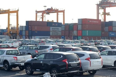 Doanh nghiệp ô tô lại kiến nghị sửa đổi luật