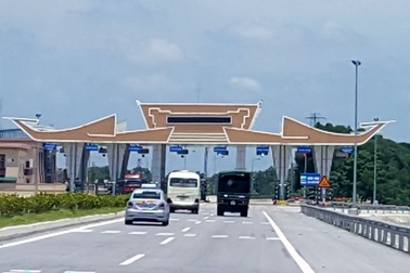 Nhà đầu tư "dọa" đóng cửa cây cầu 1.900 tỷ đồng