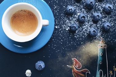 Những bức tranh biết nói bên tách cà phê sáng