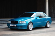 Mercedes C-Class số sàn rao 180 triệu đồng, người bán lưu ý "xe đời sâu"